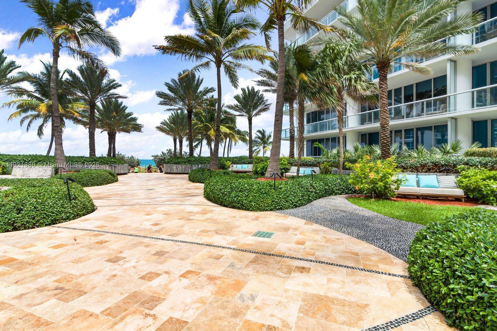 Central Carillon at 6801 Collins Ave, Miami Beach, FL 33141 - For Rent photo 6