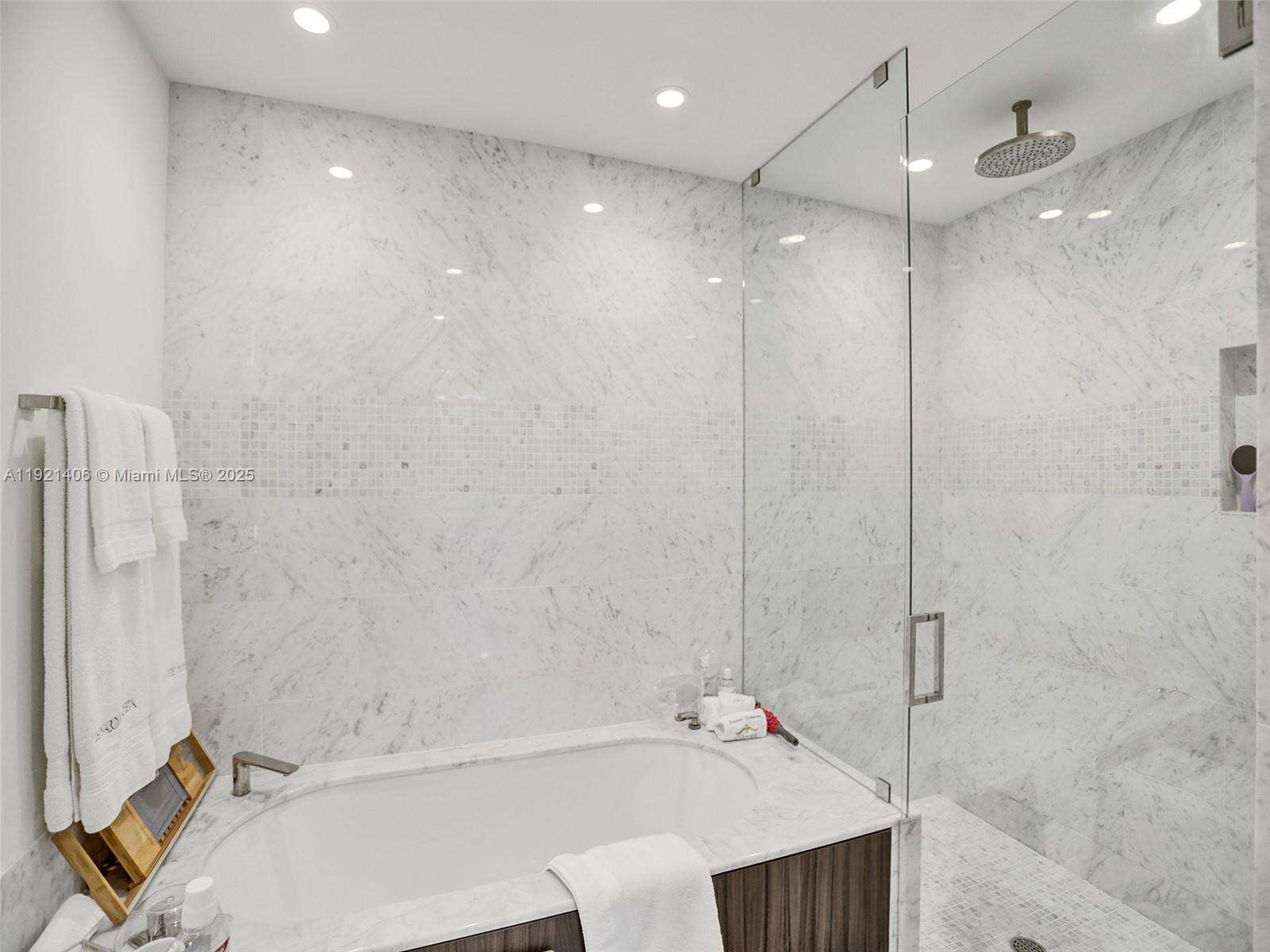 Brickell Flatiron at 1000 Brickell Plz, Miami, FL 33131 - For Rent photo 14