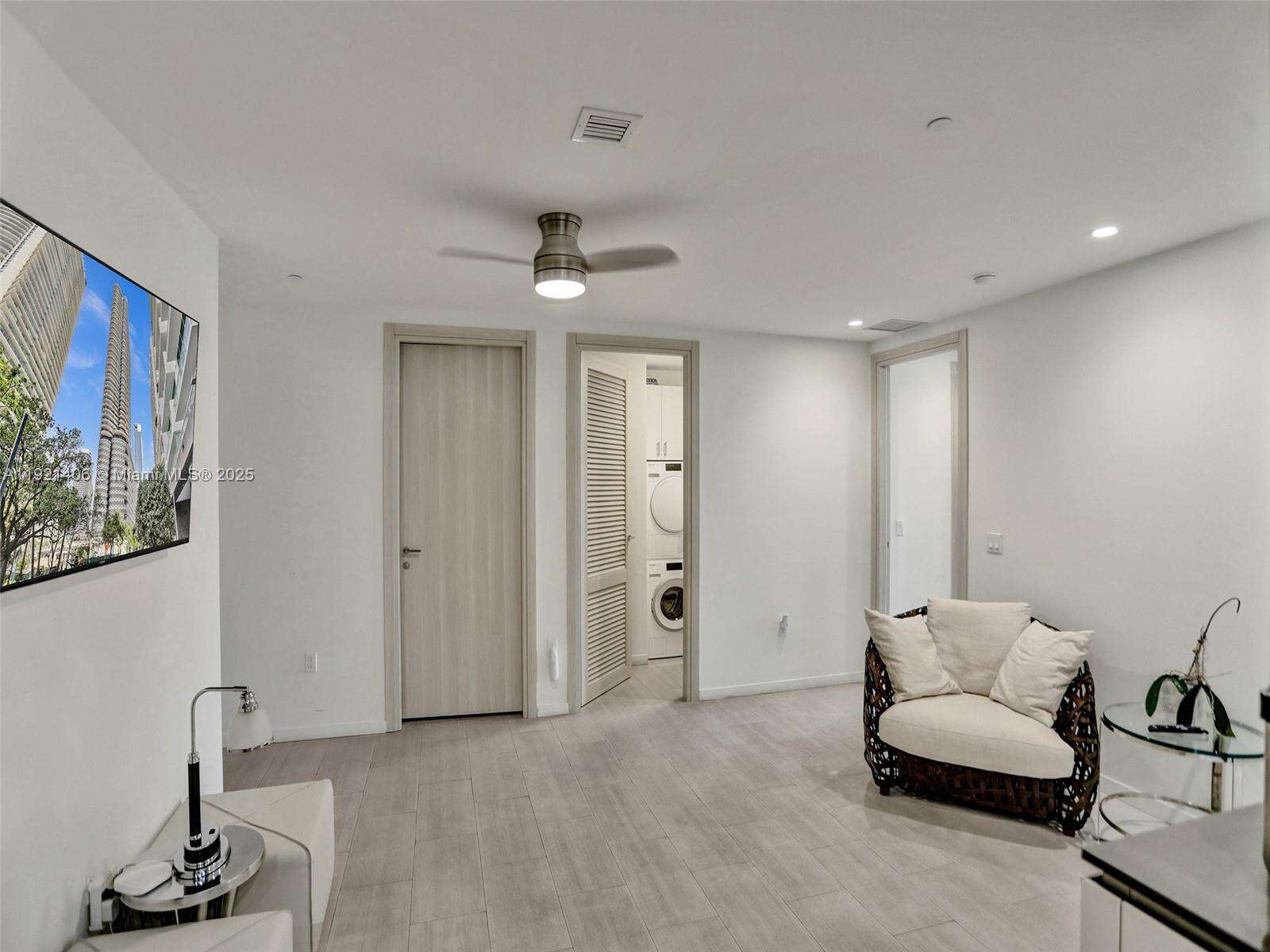 Brickell Flatiron at 1000 Brickell Plz, Miami, FL 33131 - For Rent photo 16