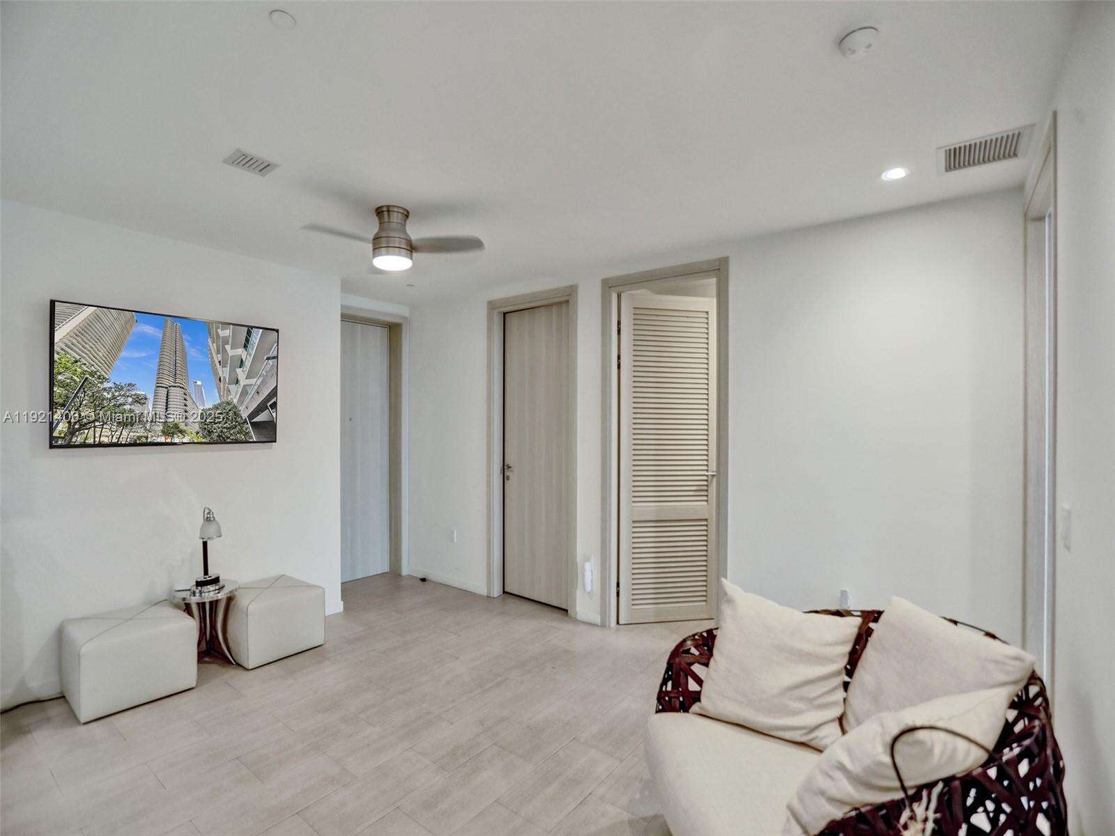 Brickell Flatiron at 1000 Brickell Plz, Miami, FL 33131 - For Rent photo 17
