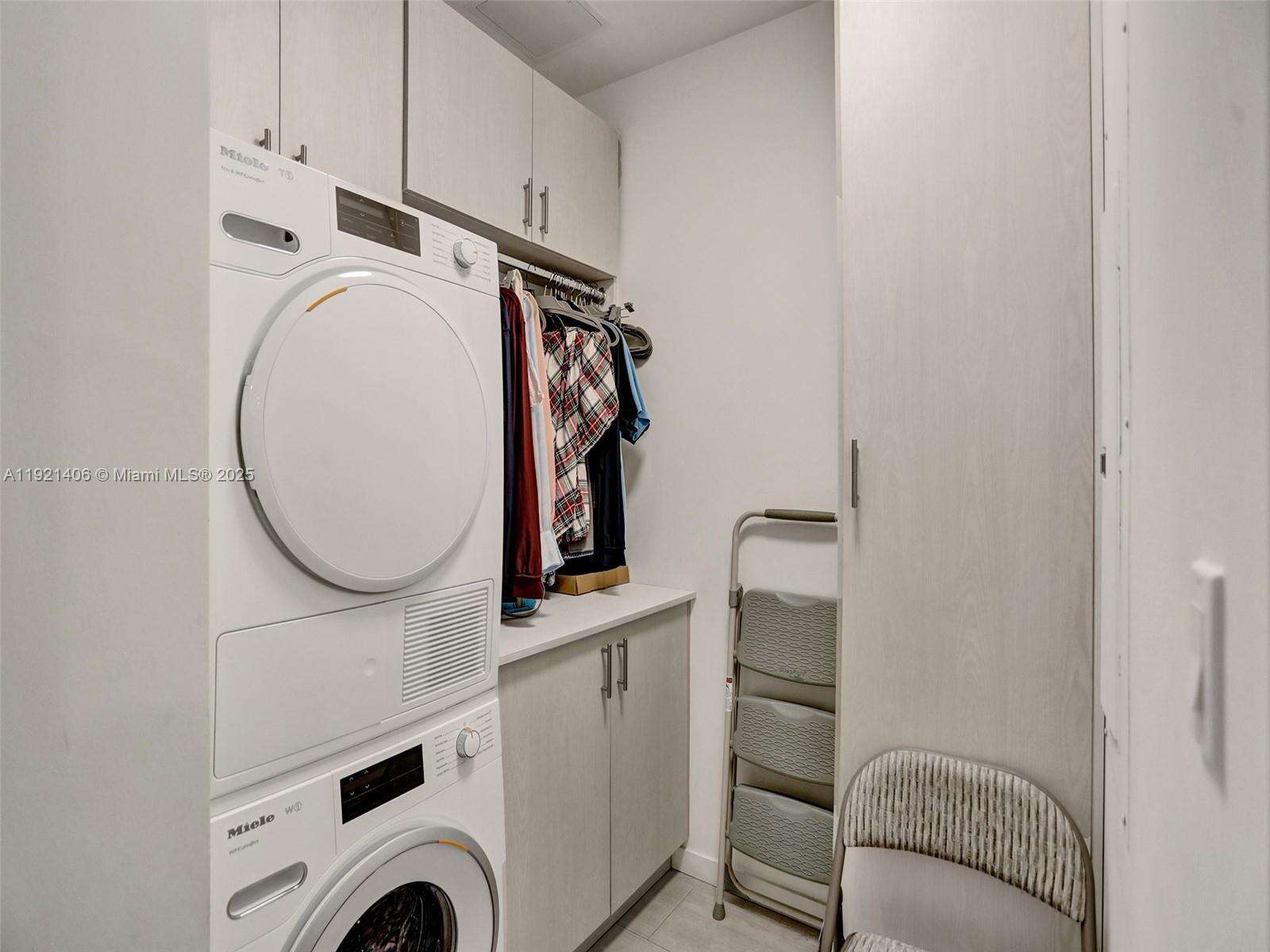 Brickell Flatiron at 1000 Brickell Plz, Miami, FL 33131 - For Rent photo 18