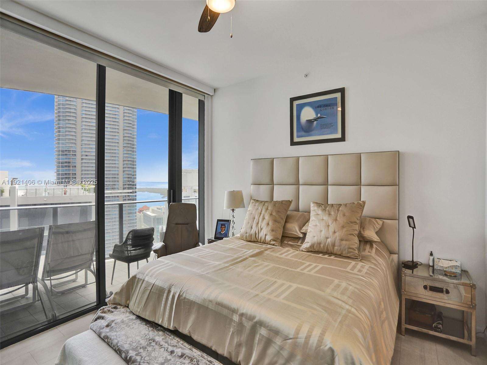 Brickell Flatiron at 1000 Brickell Plz, Miami, FL 33131 - For Rent photo 21