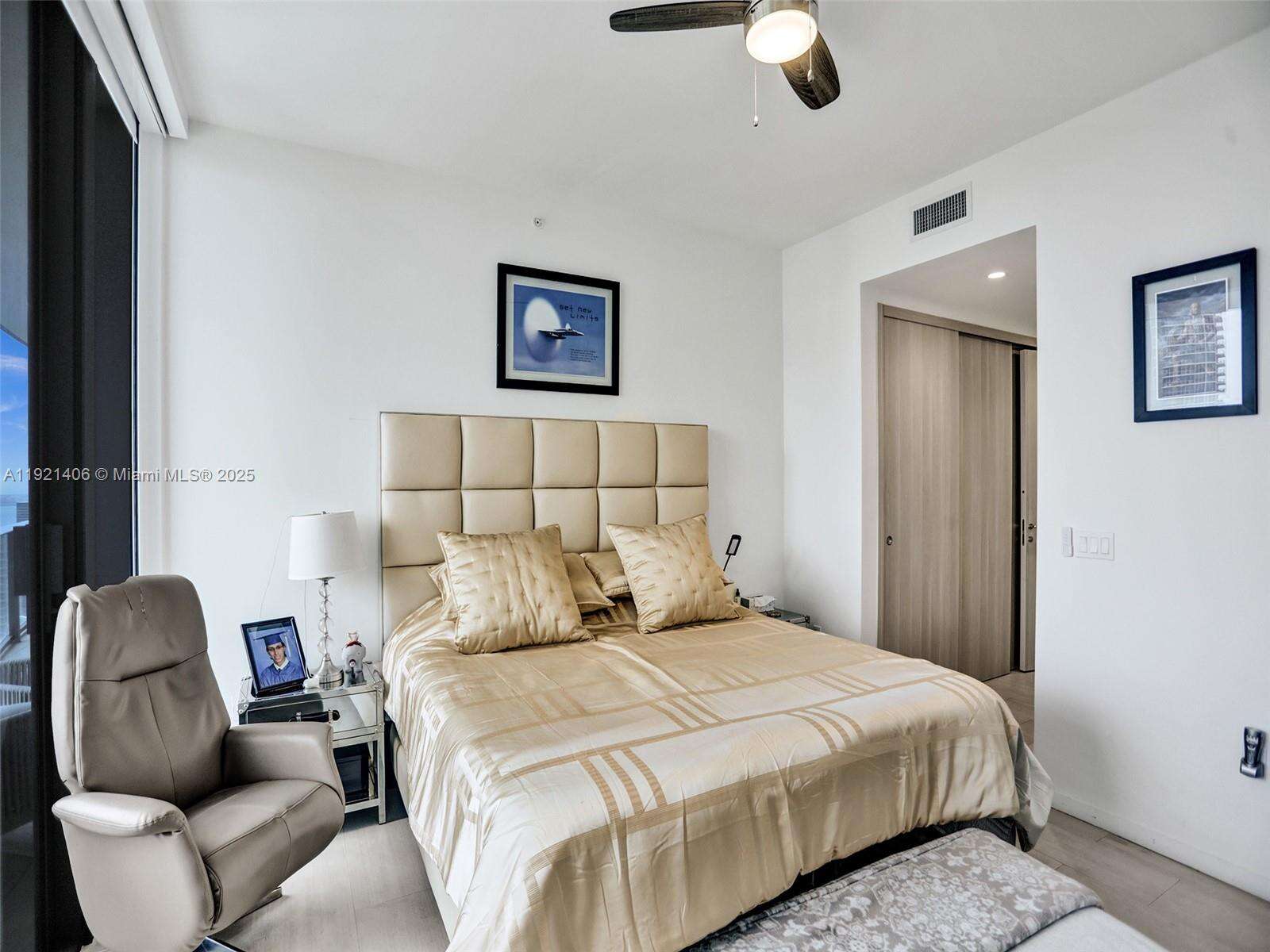 Brickell Flatiron at 1000 Brickell Plz, Miami, FL 33131 - For Rent photo 22