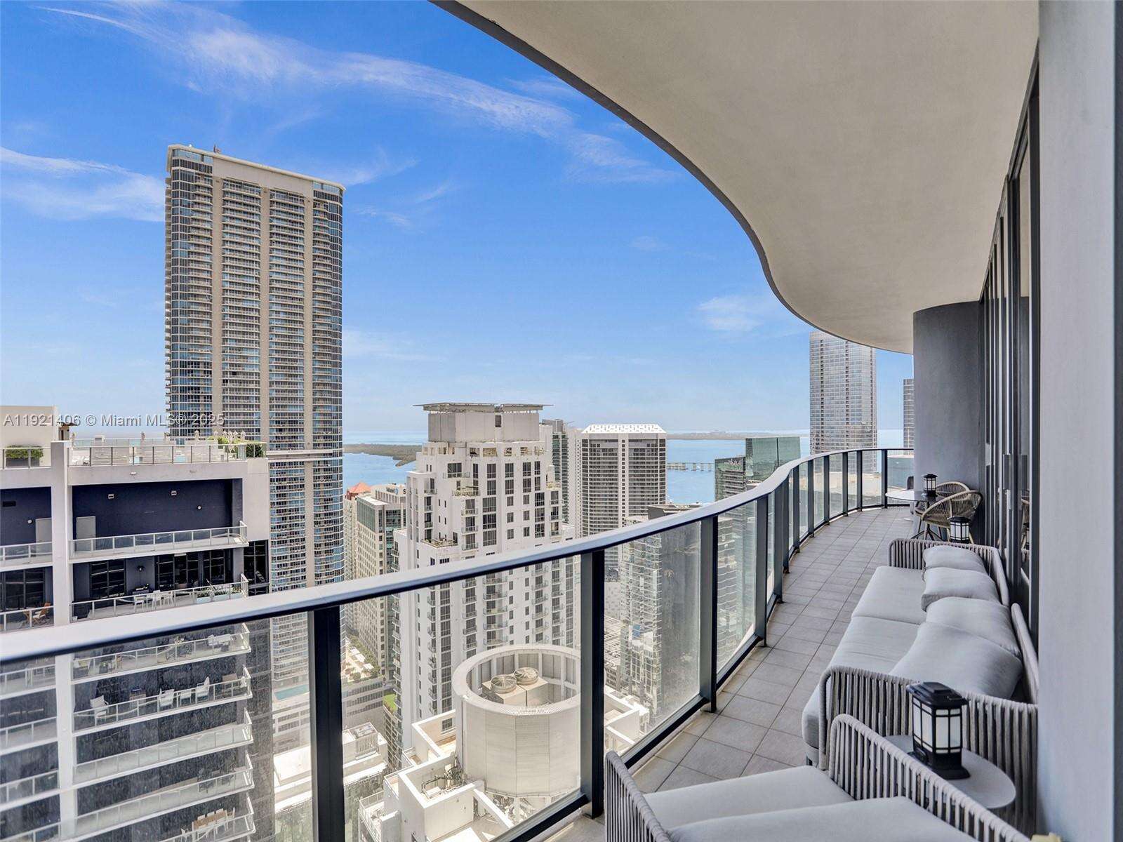 Brickell Flatiron at 1000 Brickell Plz, Miami, FL 33131 - For Rent photo 31