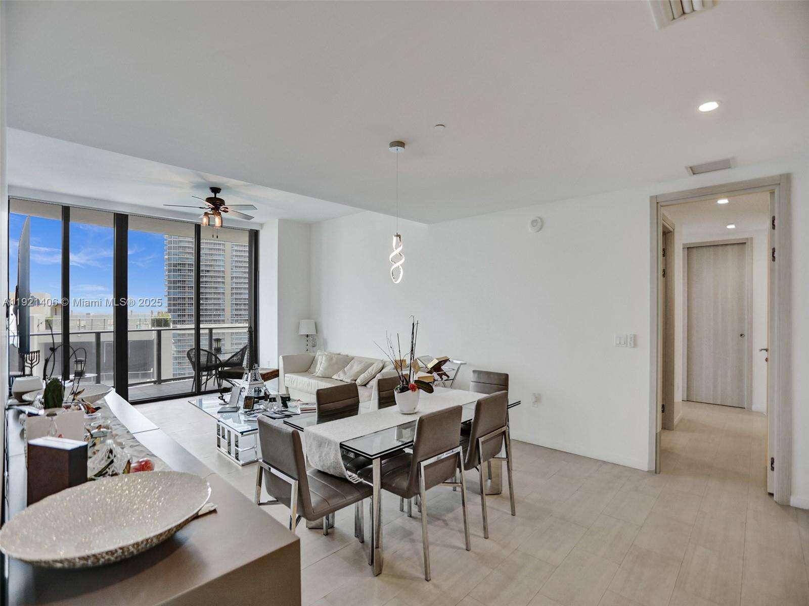 Brickell Flatiron at 1000 Brickell Plz, Miami, FL 33131 - For Rent photo 6