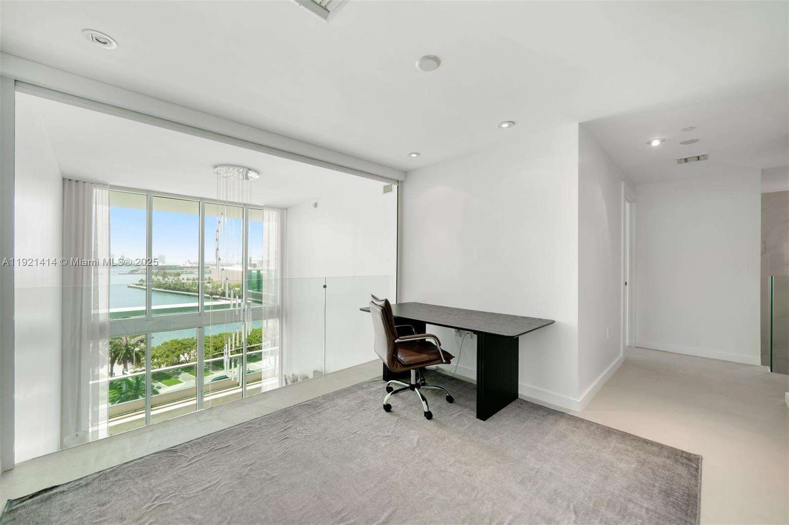 900 Biscayne at 900 Biscayne Blvd, Miami, FL 33132 - For Rent photo 17