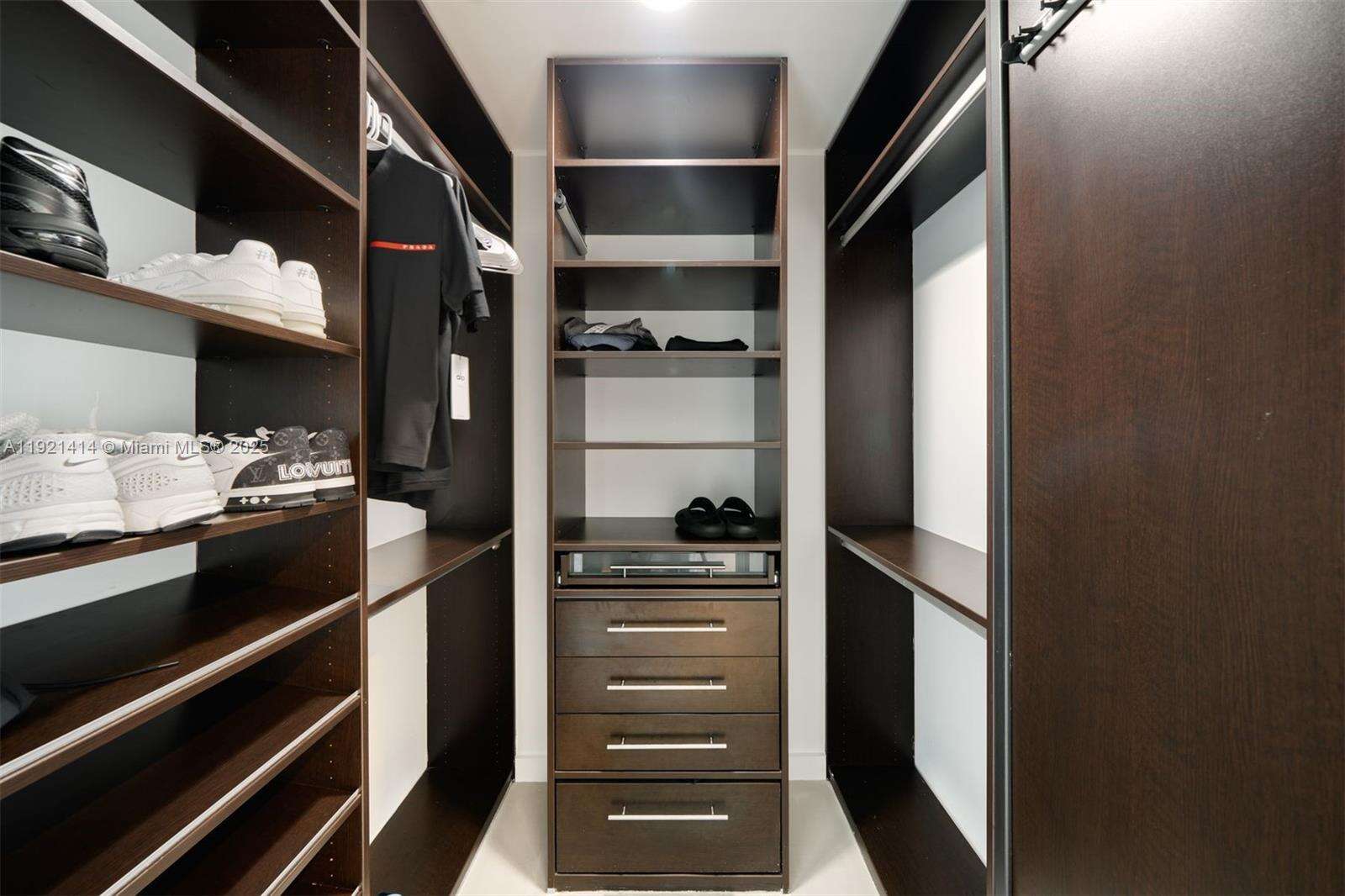900 Biscayne at 900 Biscayne Blvd, Miami, FL 33132 - For Rent photo 25