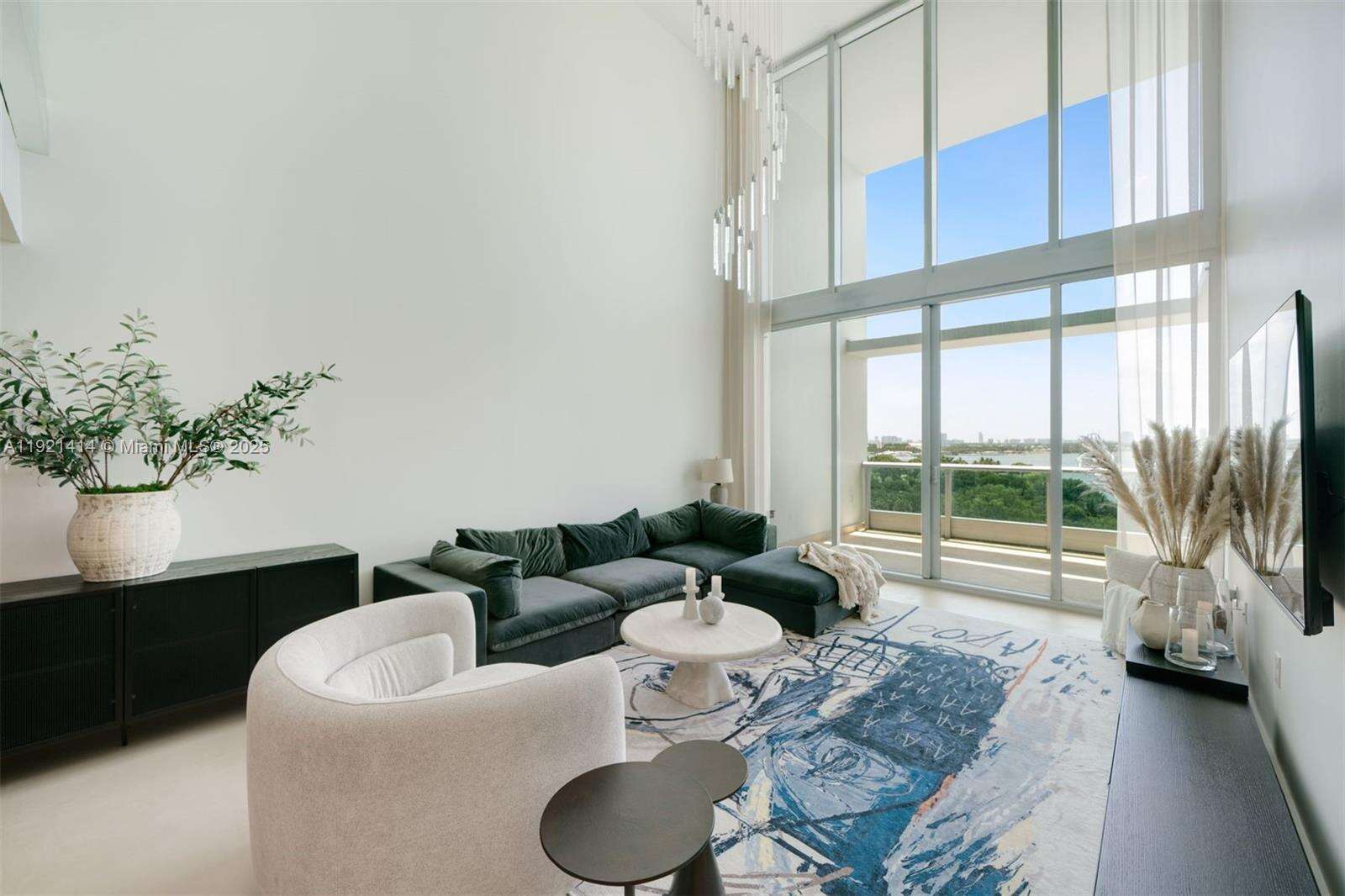 900 Biscayne at 900 Biscayne Blvd, Miami, FL 33132 - For Rent photo 5