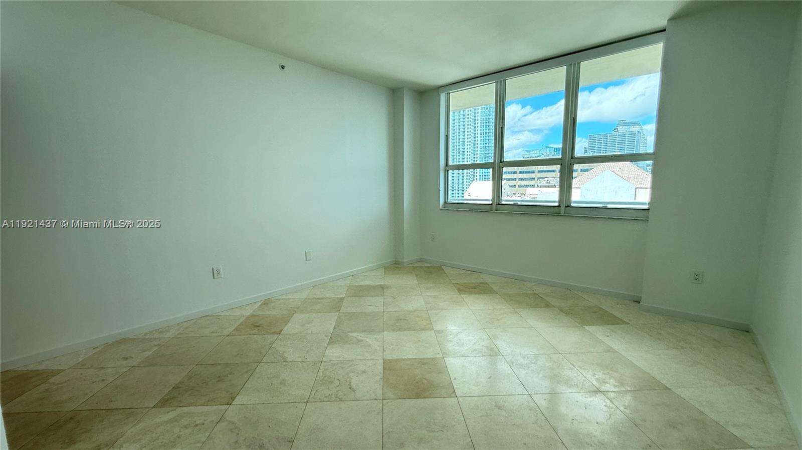 The Mark On Brickell at 1155 Brickell Bay Dr, Miami, FL 33131 - For Rent photo 15