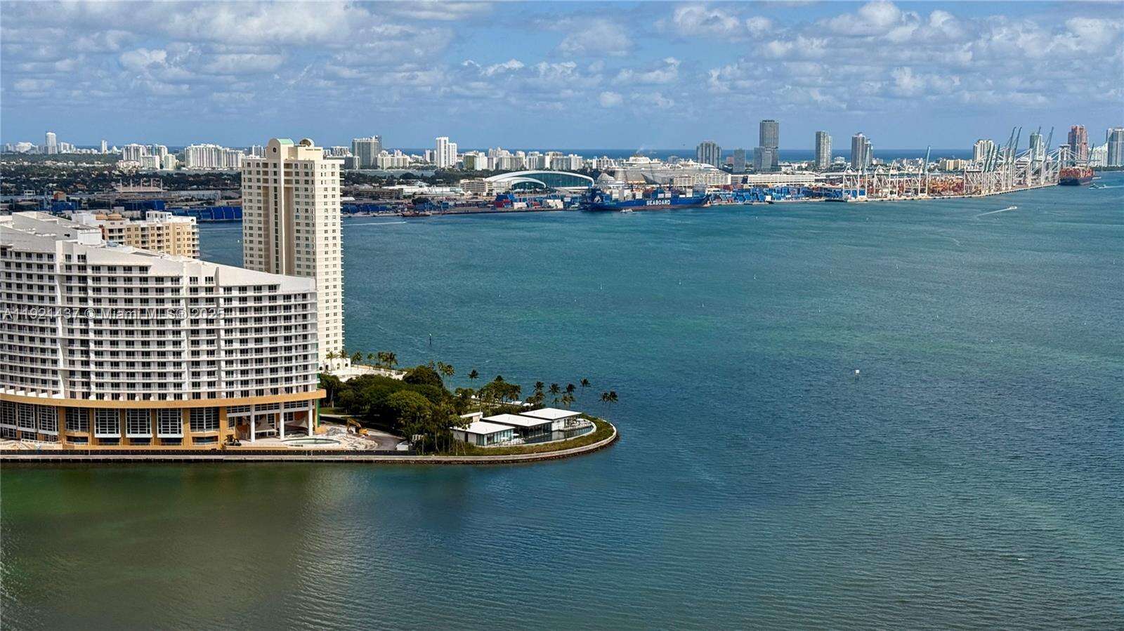 The Mark On Brickell at 1155 Brickell Bay Dr, Miami, FL 33131 - For Rent photo 26