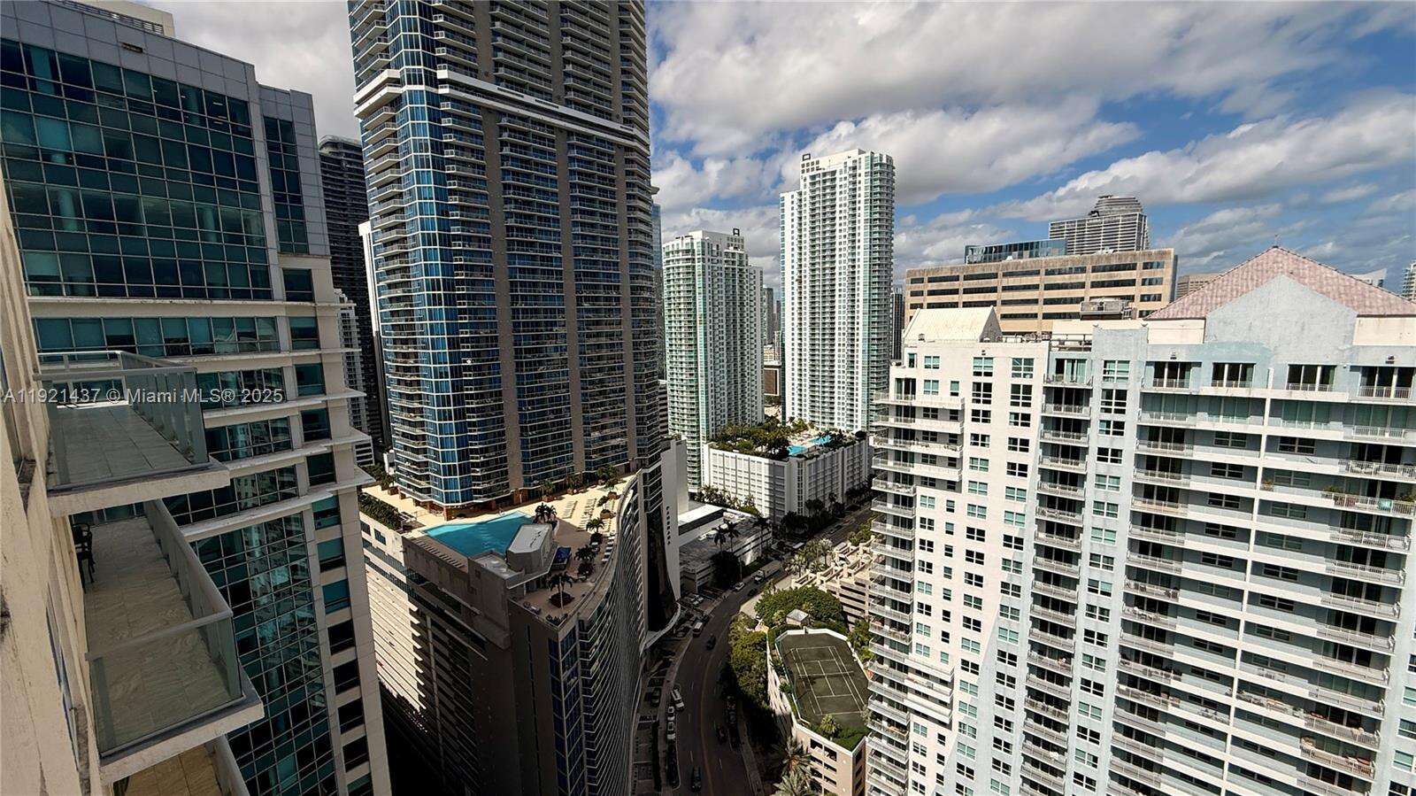 The Mark On Brickell at 1155 Brickell Bay Dr, Miami, FL 33131 - For Rent photo 27