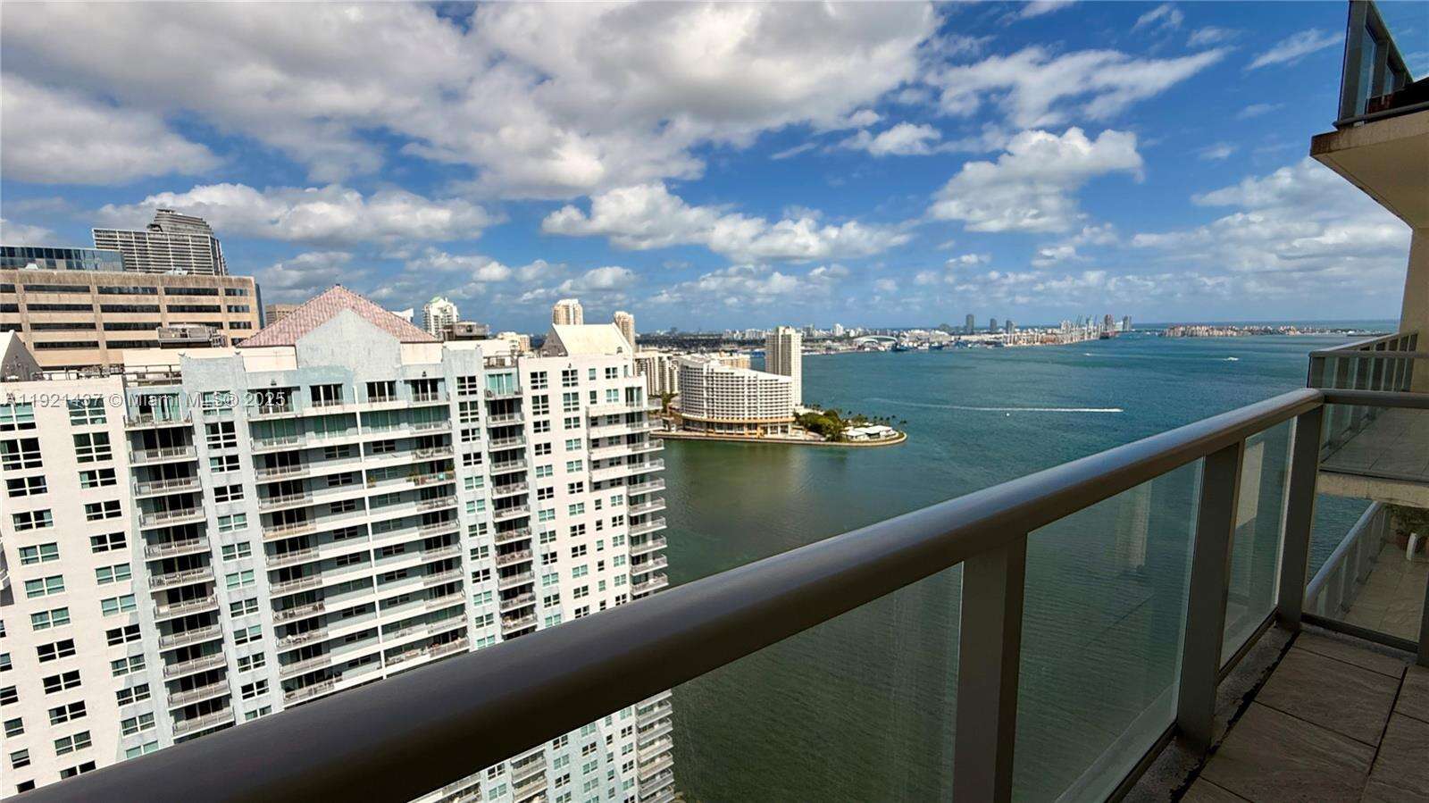 The Mark On Brickell at 1155 Brickell Bay Dr, Miami, FL 33131 - For Rent photo 28