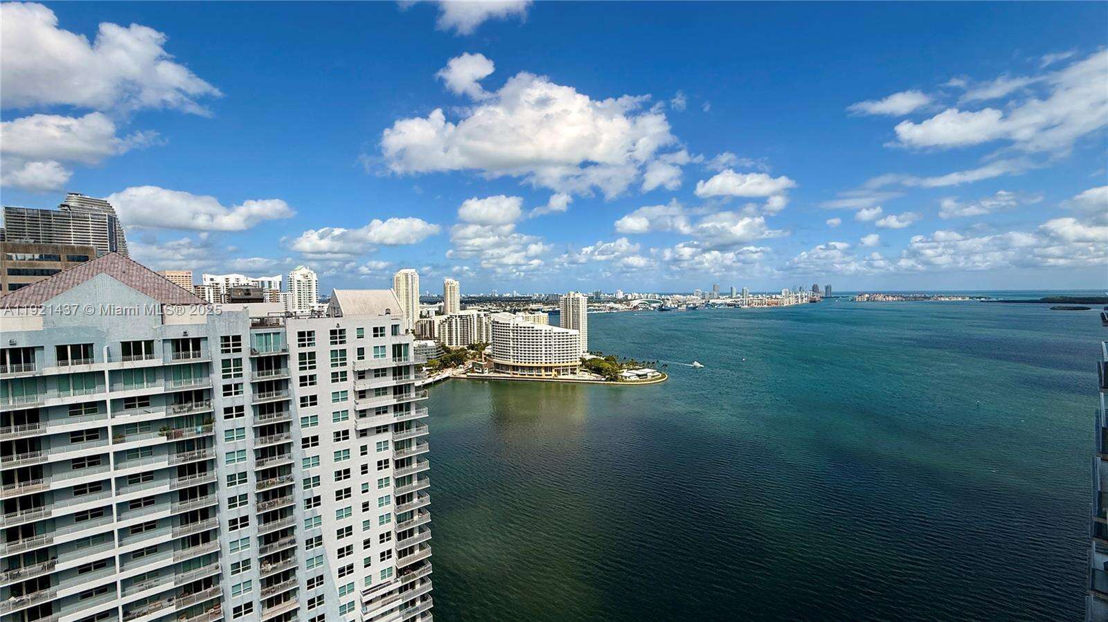 The Mark On Brickell at 1155 Brickell Bay Dr, Miami, FL 33131 - For Rent photo 34