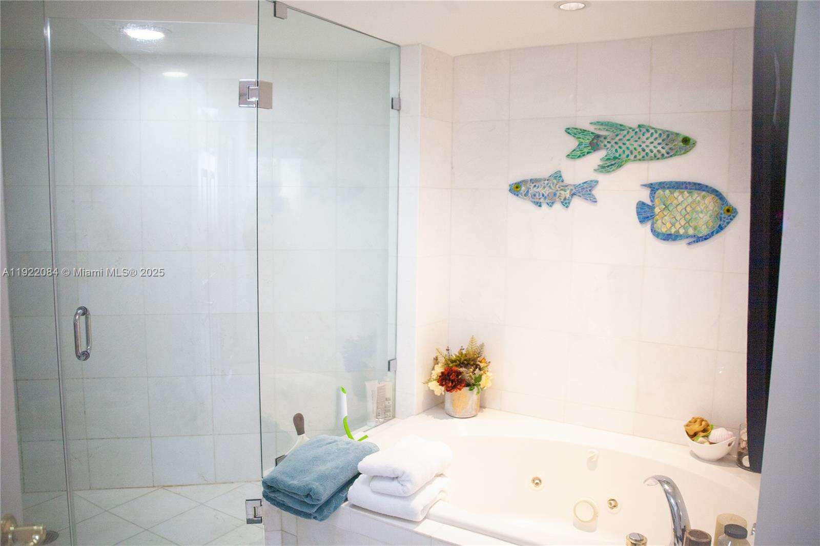 La Gorce Palace at 6301 Collins Ave, Miami Beach, FL 33141 - For Rent photo 24