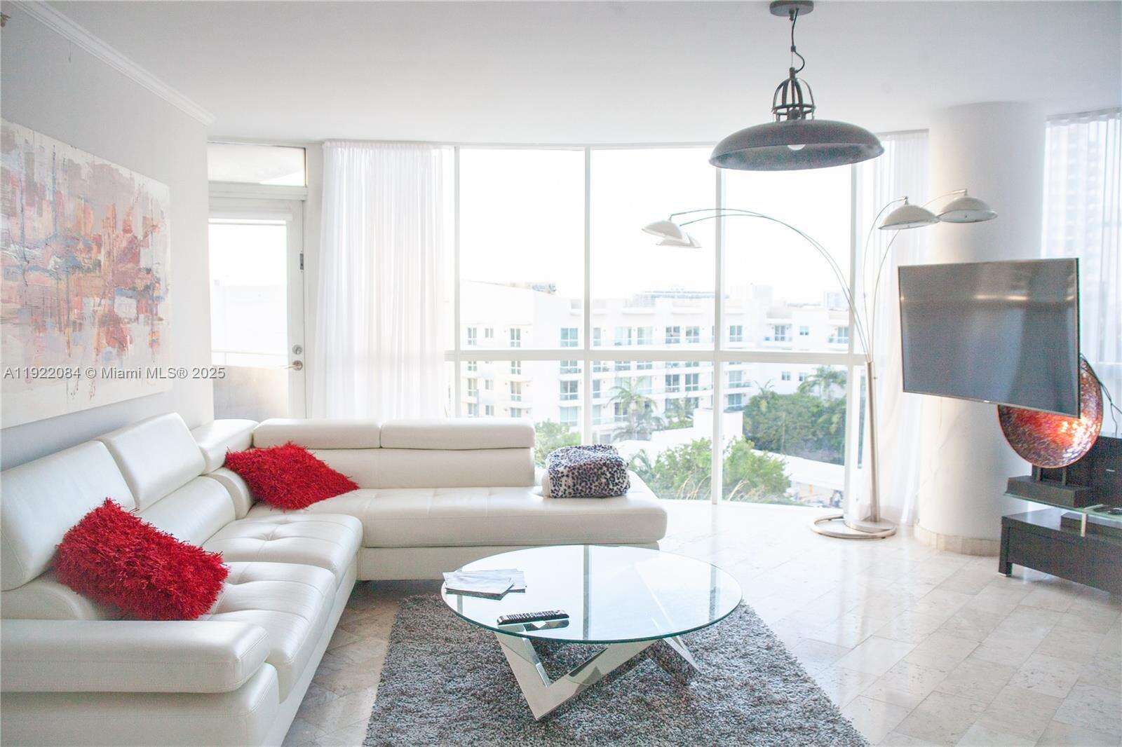 La Gorce Palace at 6301 Collins Ave, Miami Beach, FL 33141 - For Rent photo 28