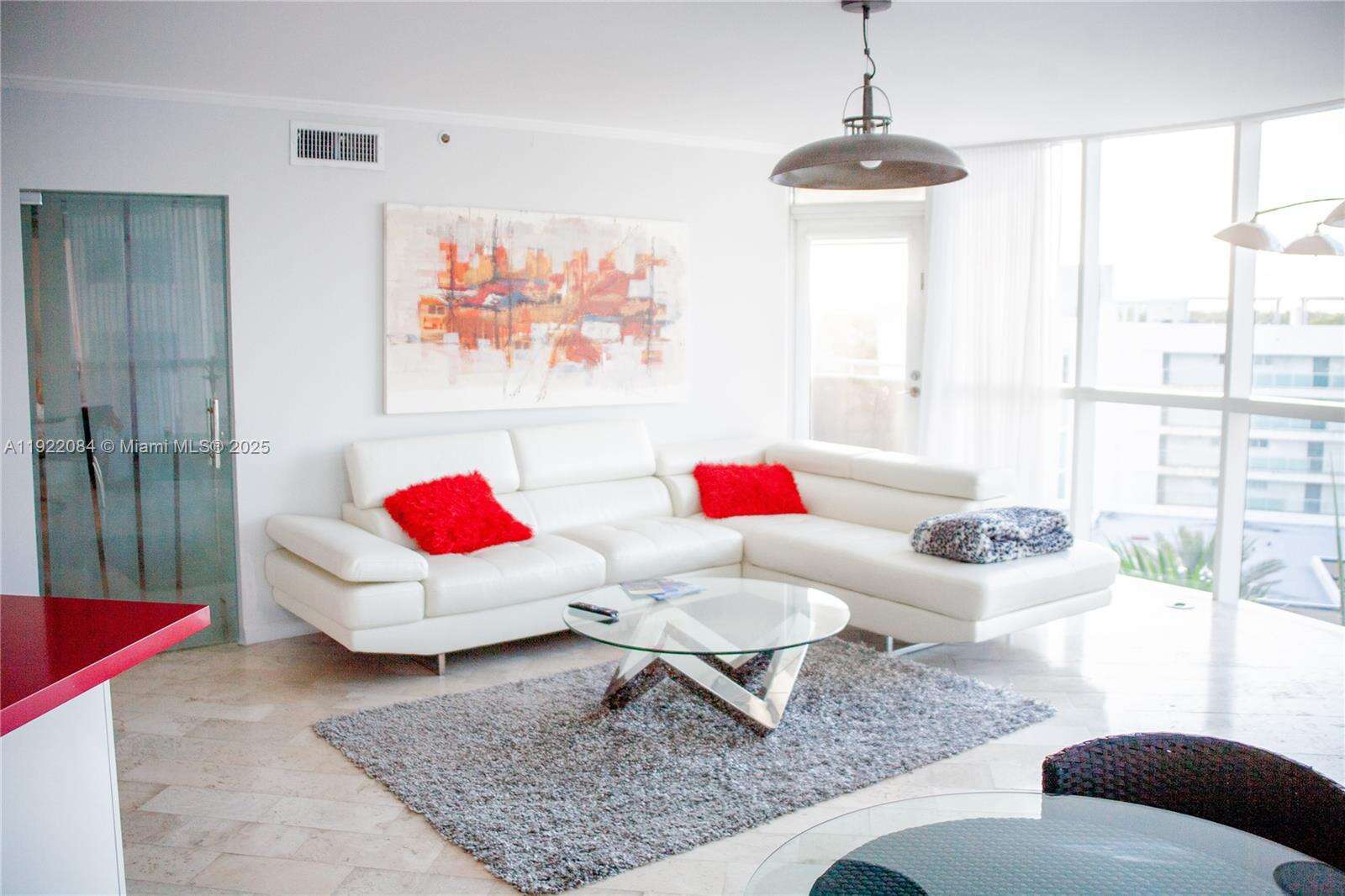 La Gorce Palace at 6301 Collins Ave, Miami Beach, FL 33141 - For Rent photo 39