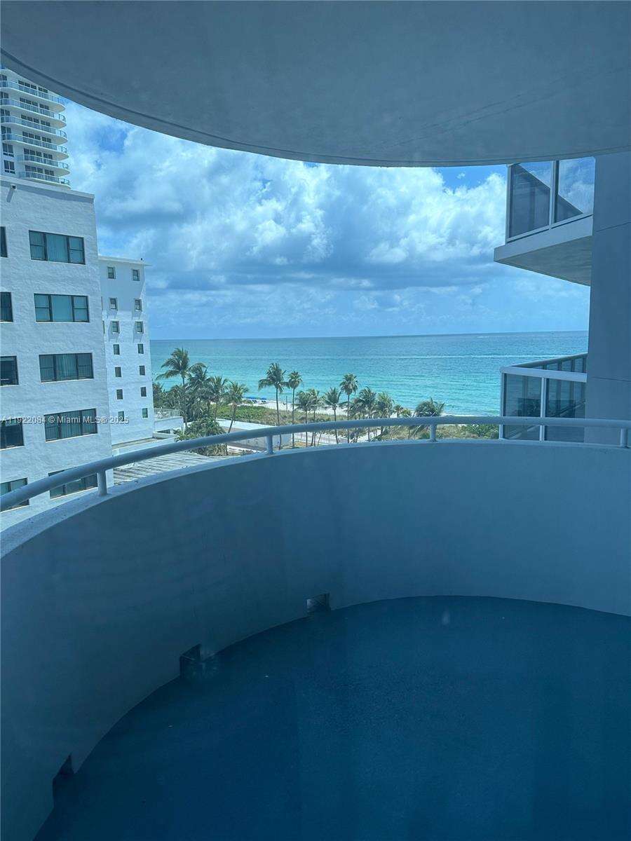 La Gorce Palace at 6301 Collins Ave, Miami Beach, FL 33141 - For Rent photo 42