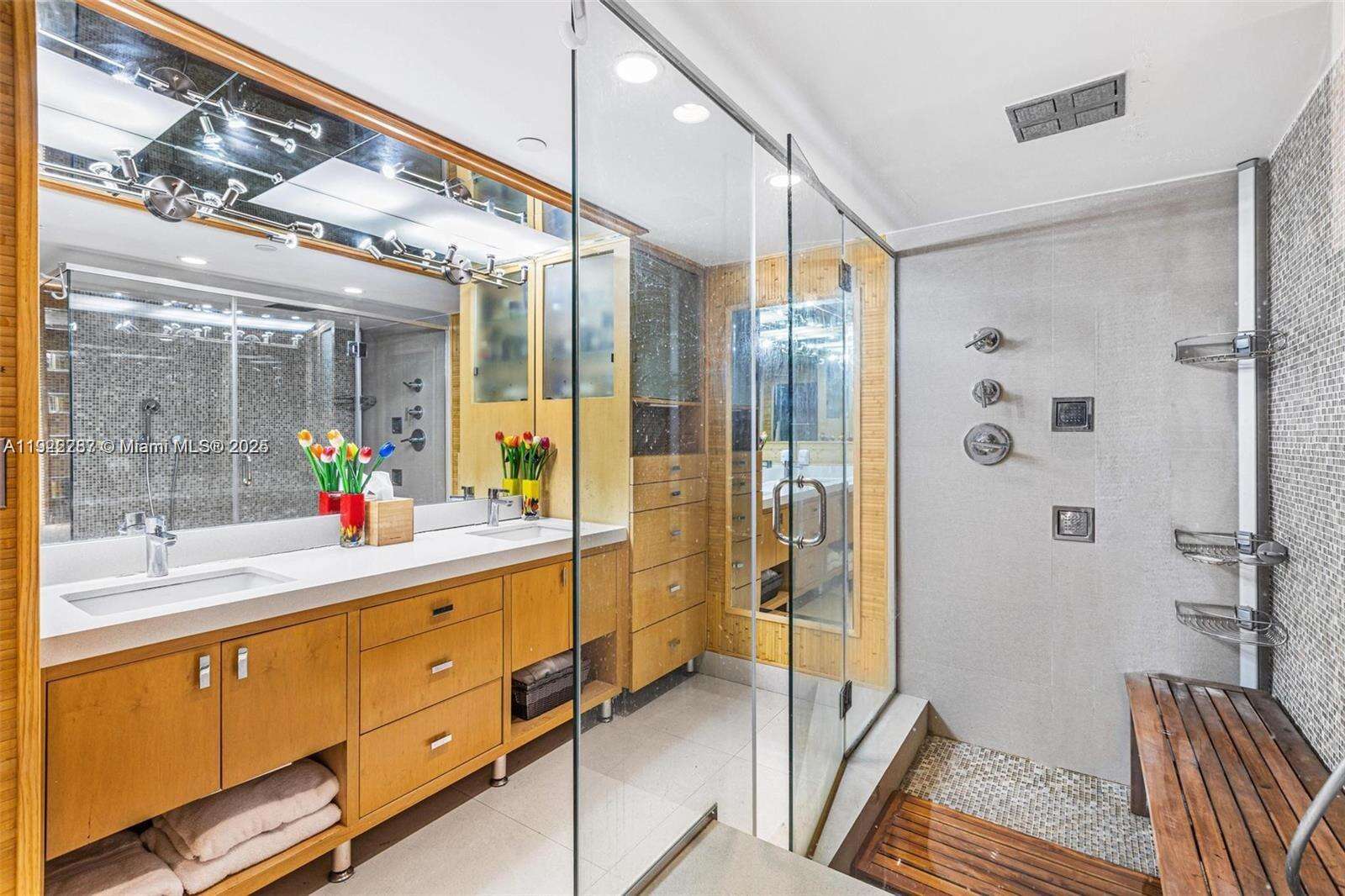 The Palace at 1541 Brickell Ave, Miami, FL 33129 - For Rent photo 17