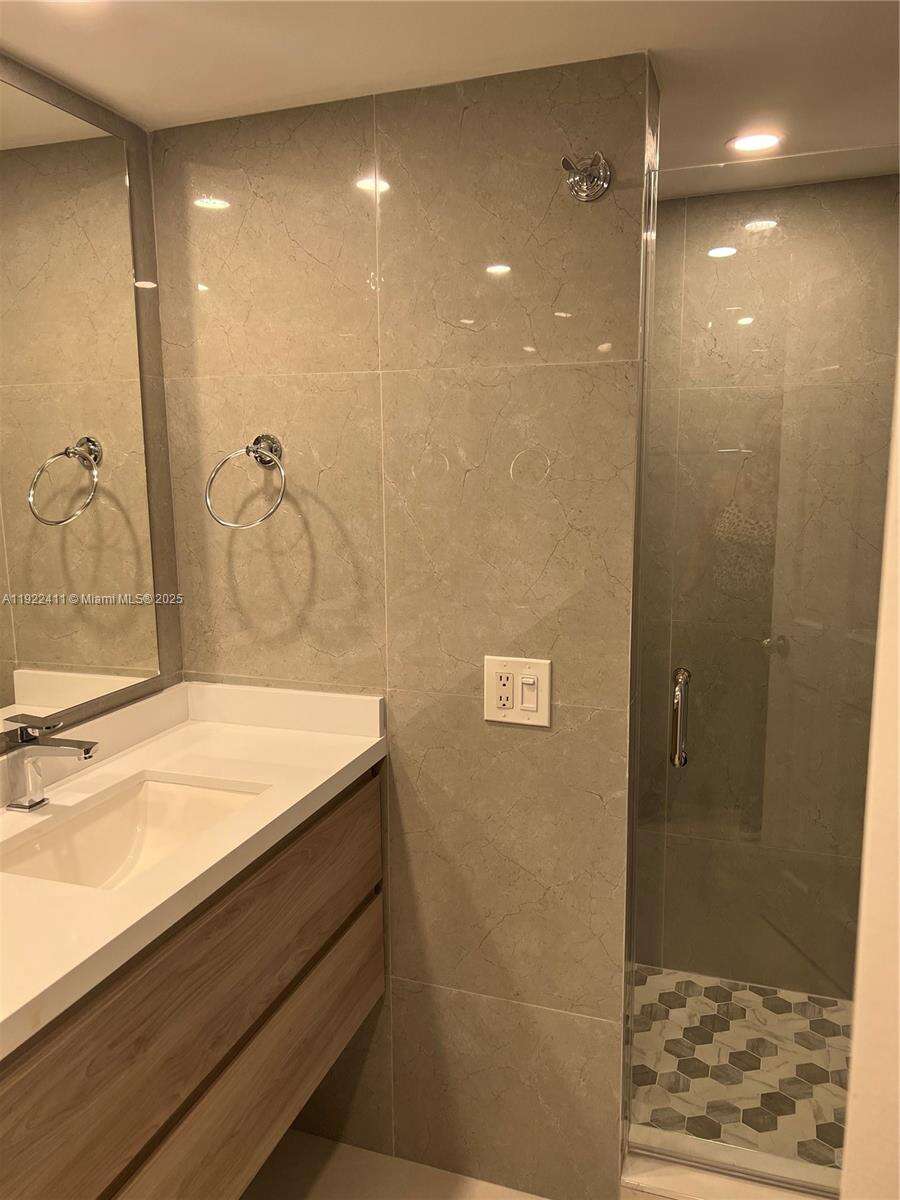 The Grand at 1717 Bayshore Dr, Miami, FL 33132 - For Rent photo 14