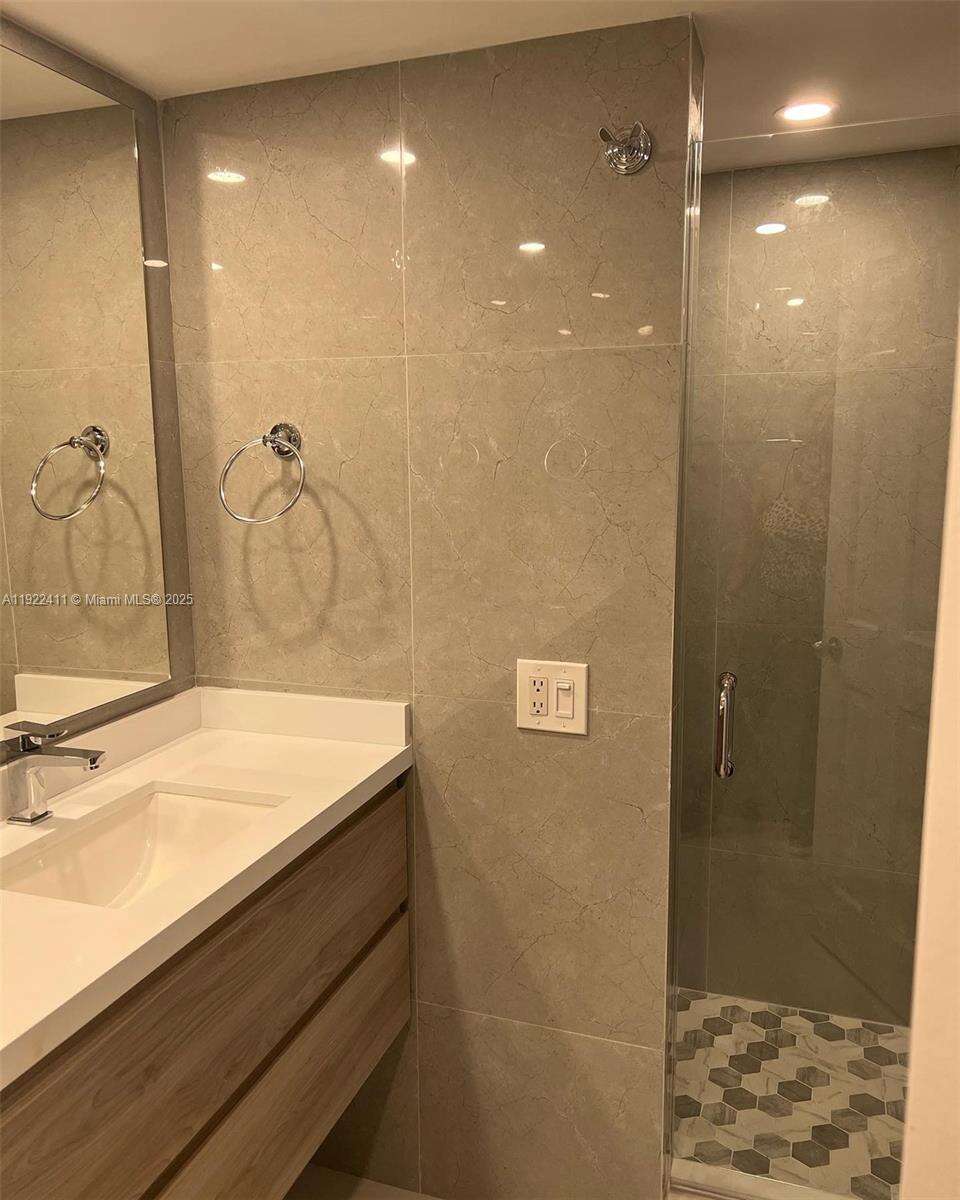 The Grand at 1717 Bayshore Dr, Miami, FL 33132 - For Rent photo 16