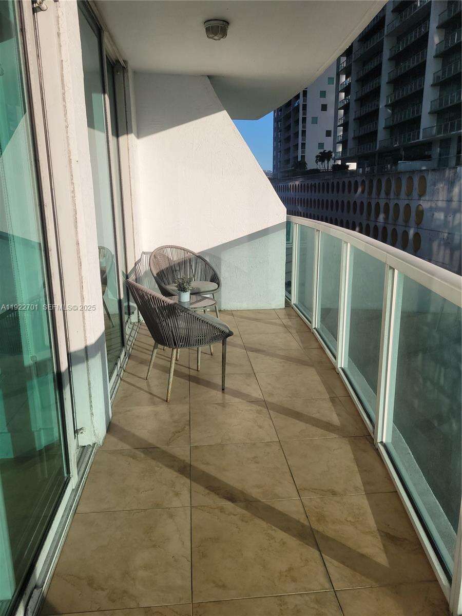Brickell On The River at 41 5 St, Miami, FL 33131 - For Rent photo 3