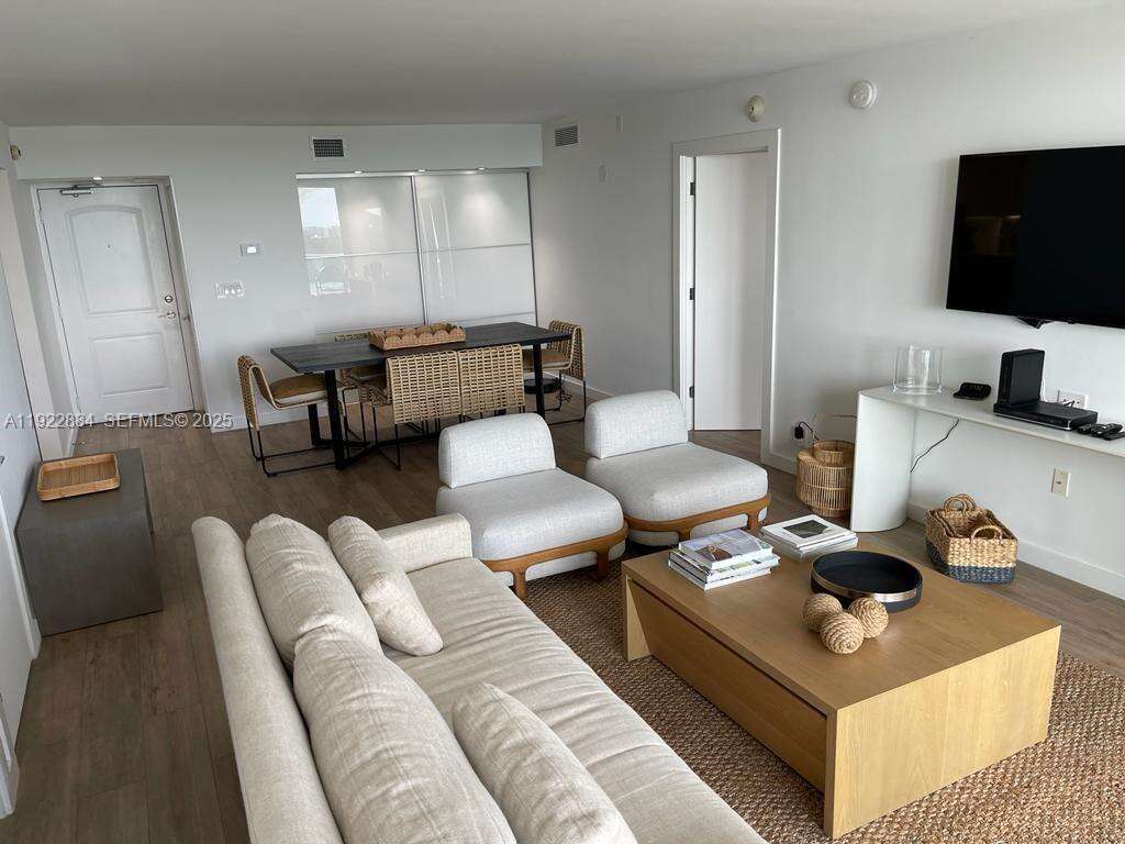 Arlen House at 100 Bayview Dr, Sunny Isles Beach, FL 33160 - For Rent photo 6