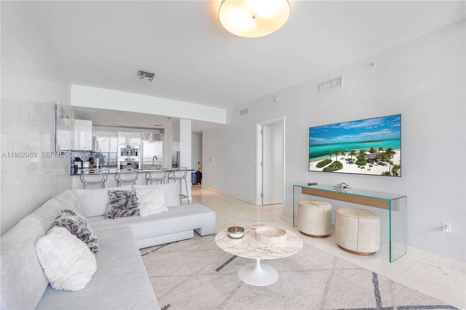 Jade Ocean at 17121 Collins Ave, Sunny Isles Beach, FL 33160 - For Rent photo 2