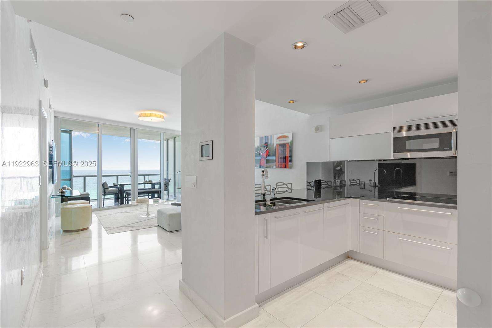 Jade Ocean at 17121 Collins Ave, Sunny Isles Beach, FL 33160 - For Rent photo 11