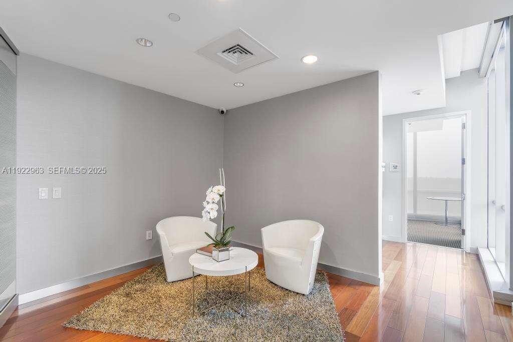 Jade Ocean at 17121 Collins Ave, Sunny Isles Beach, FL 33160 - For Rent photo 38