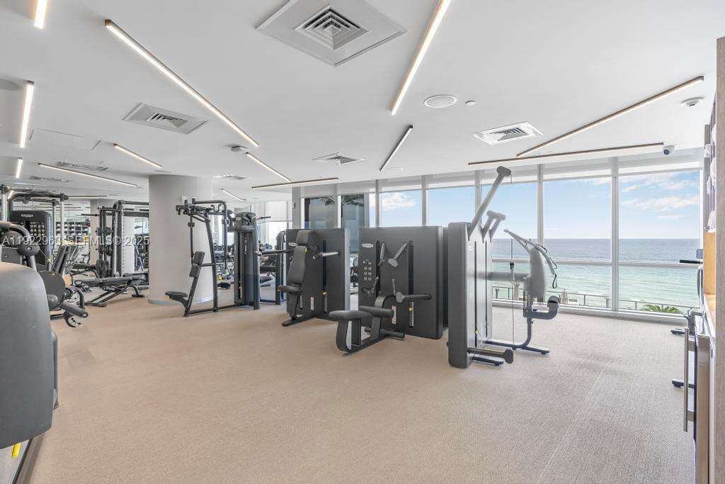 Jade Ocean at 17121 Collins Ave, Sunny Isles Beach, FL 33160 - For Rent photo 41