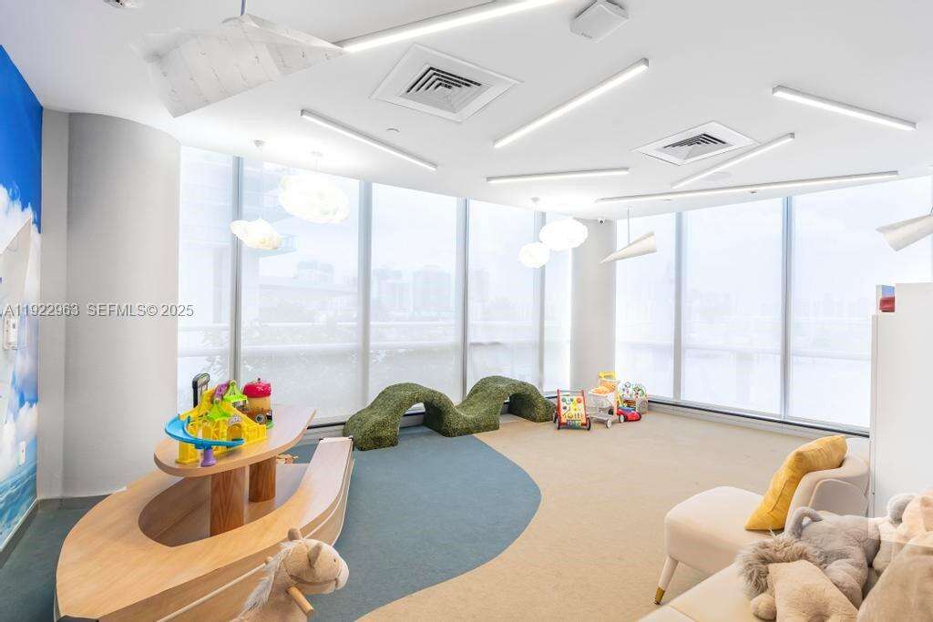 Jade Ocean at 17121 Collins Ave, Sunny Isles Beach, FL 33160 - For Rent photo 49
