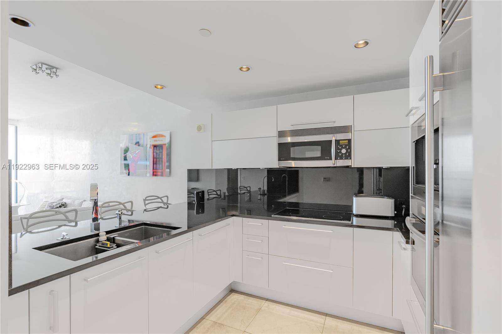 Jade Ocean at 17121 Collins Ave, Sunny Isles Beach, FL 33160 - For Rent photo 10