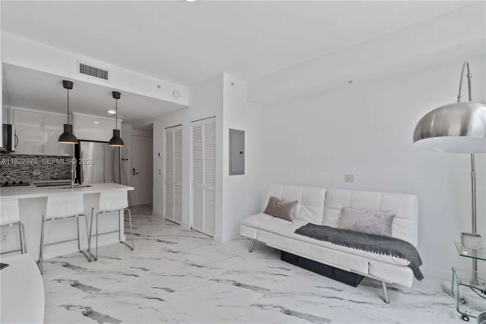 Met 1 at 300 Biscayne Blvd, Miami, FL 33131 - For Rent photo 12