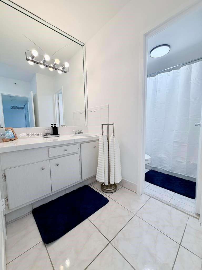 Decoplage at 100 Lincoln Rd, Miami Beach, FL 33139 - For Rent photo 13