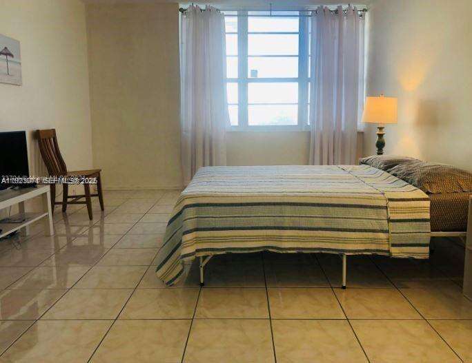 Decoplage at 100 Lincoln Rd, Miami Beach, FL 33139 - For Rent photo 5