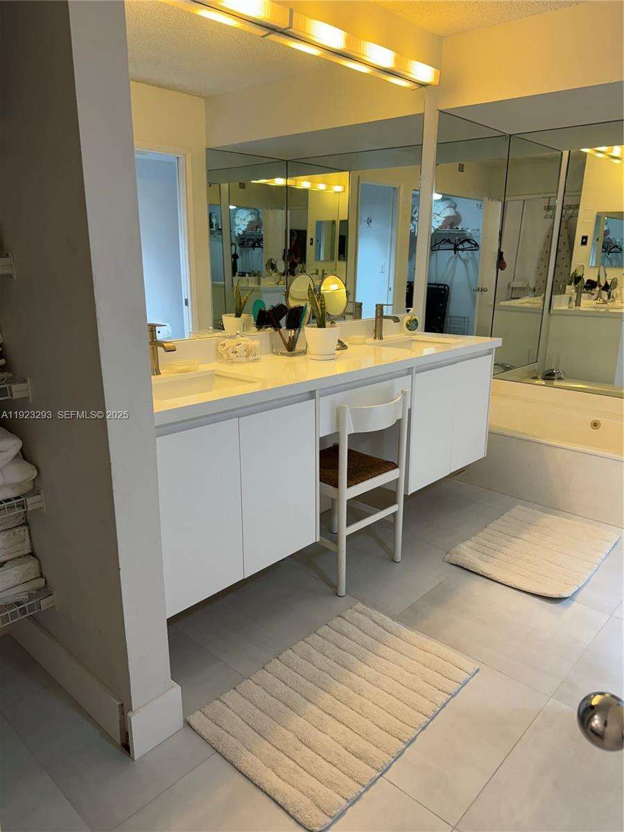 Mystic Pointe 1 at 3600 Mystic Pointe Dr, Aventura, FL 33180 - For Rent photo 7