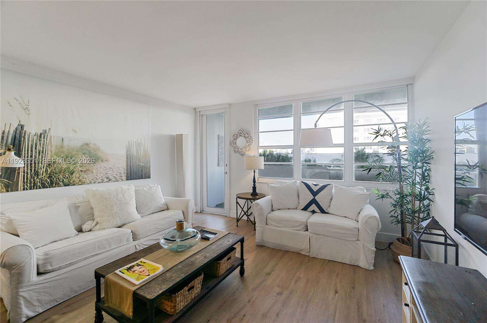 Decoplage at 100 Lincoln Rd, Miami Beach, FL 33139 - For Rent photo 1