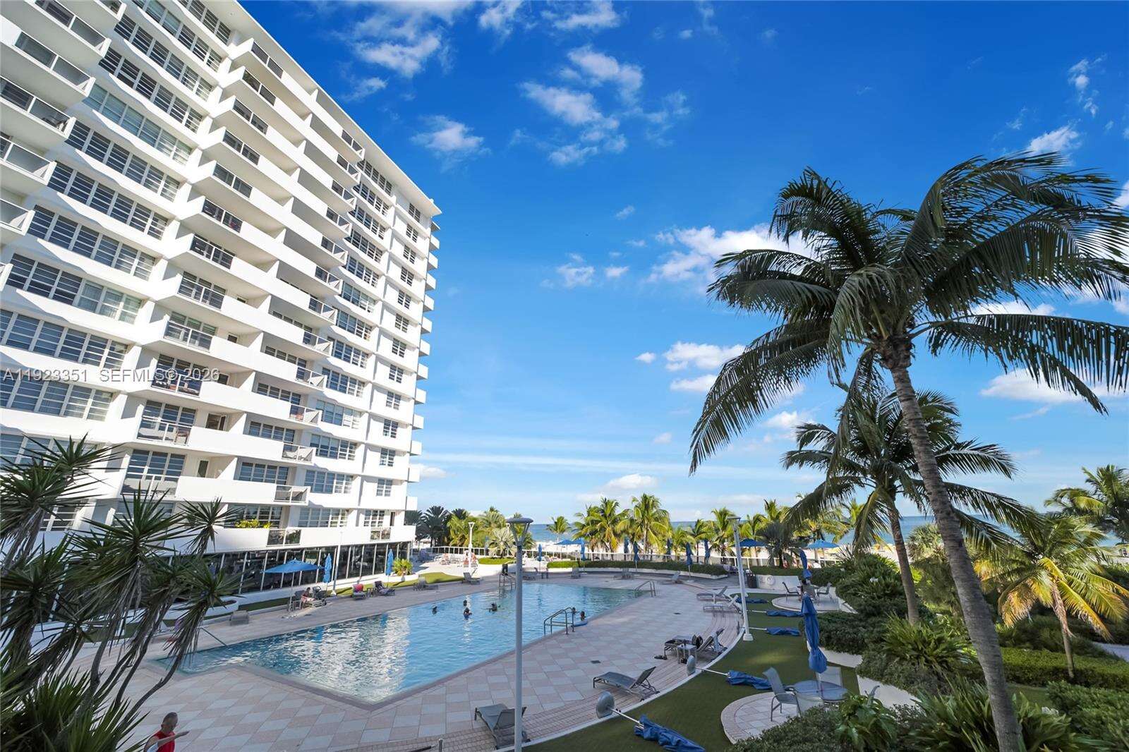 Decoplage at 100 Lincoln Rd, Miami Beach, FL 33139 - For Rent photo 18
