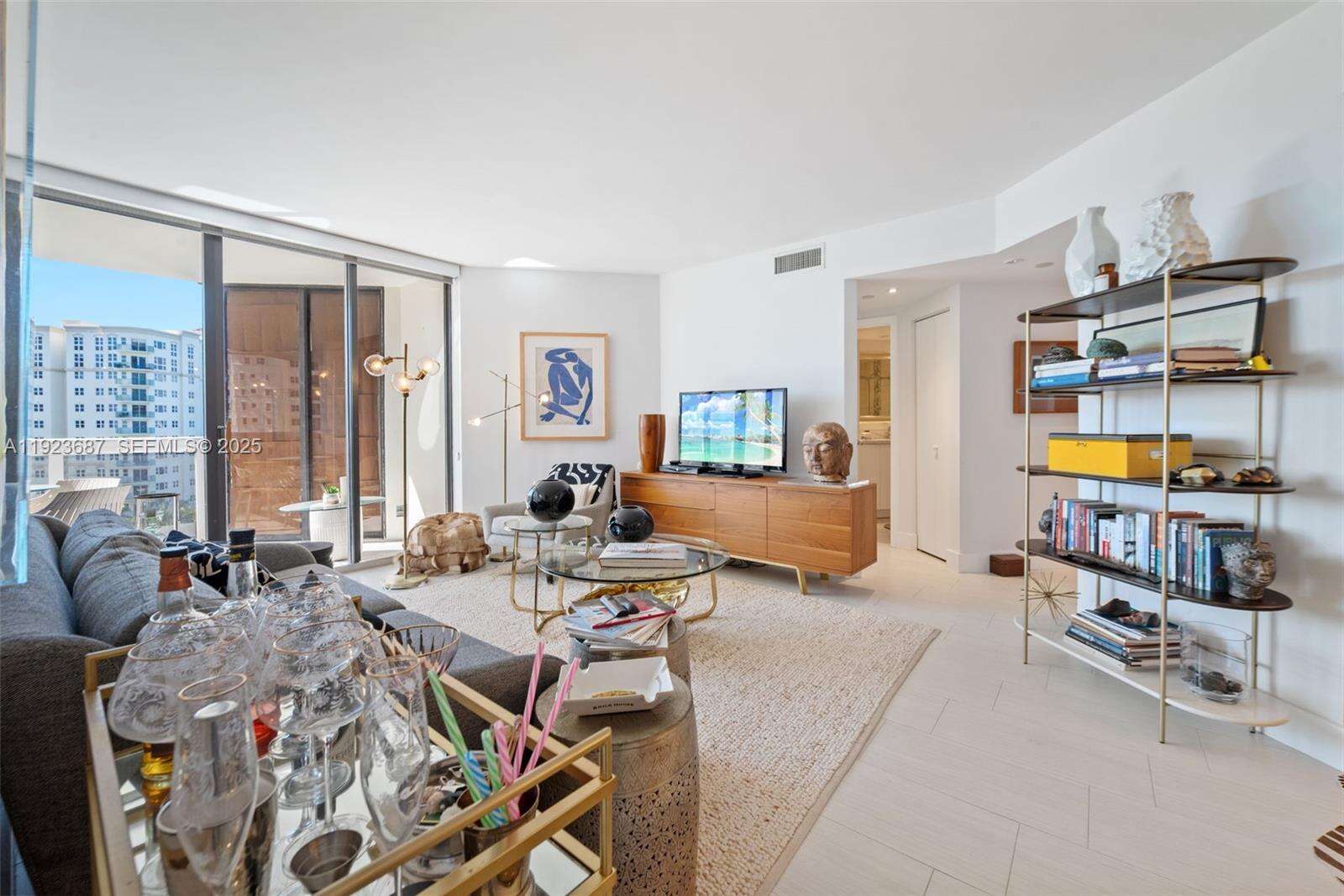 The Landmark at 20185 Country Club Dr, Aventura, FL 33180 - For Rent photo 16