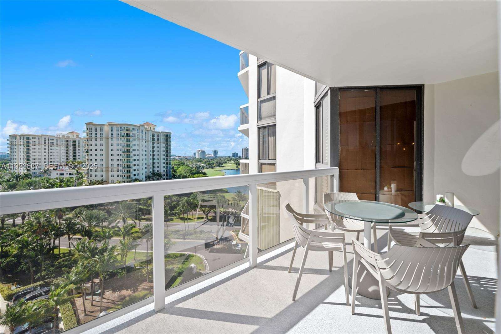 The Landmark at 20185 Country Club Dr, Aventura, FL 33180 - For Rent photo 21