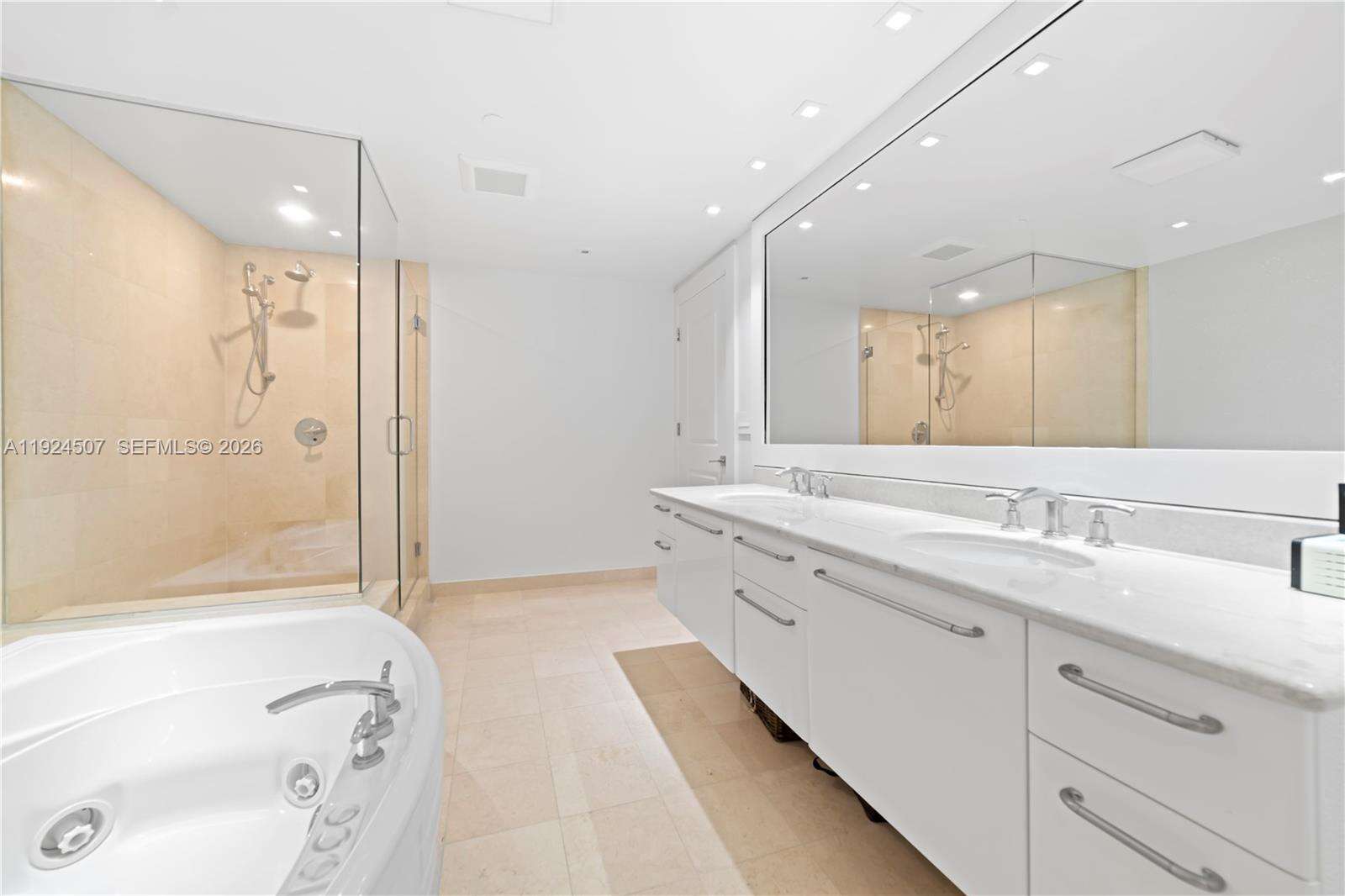 Ocean Palms at 3101 Ocean Dr, Hollywood, FL 33019 - For Rent photo 12
