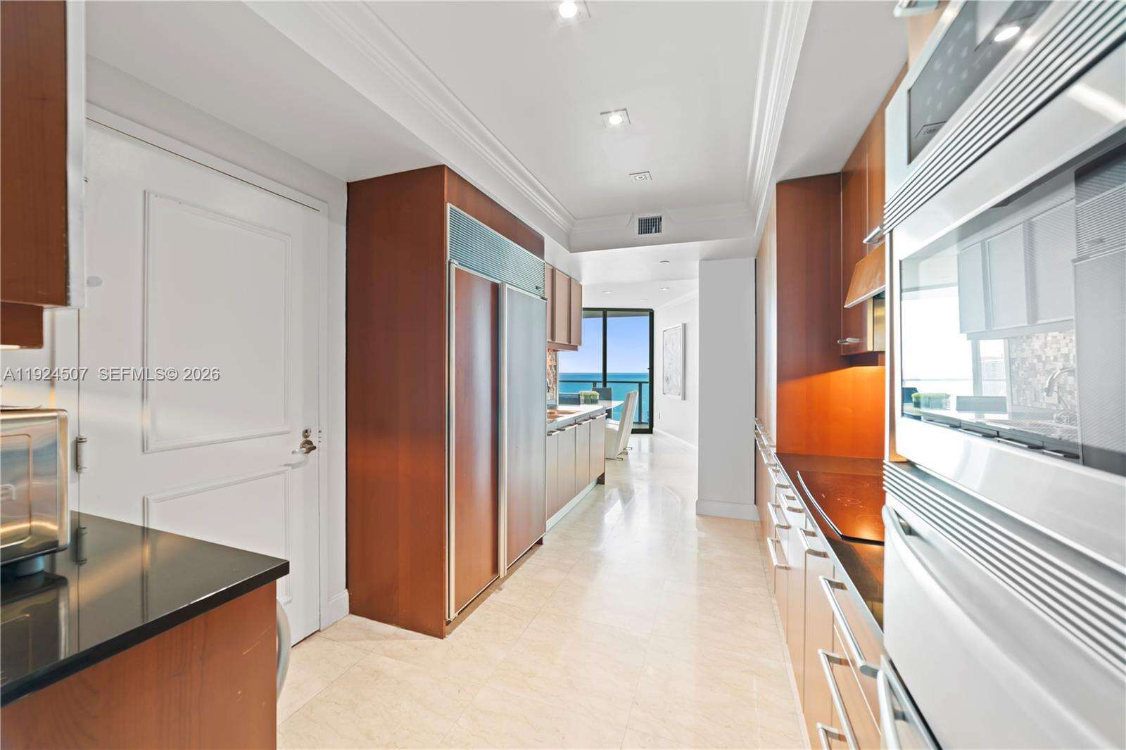 Ocean Palms at 3101 Ocean Dr, Hollywood, FL 33019 - For Rent photo 17