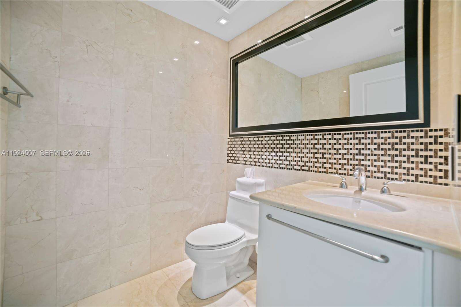 Ocean Palms at 3101 Ocean Dr, Hollywood, FL 33019 - For Rent photo 22