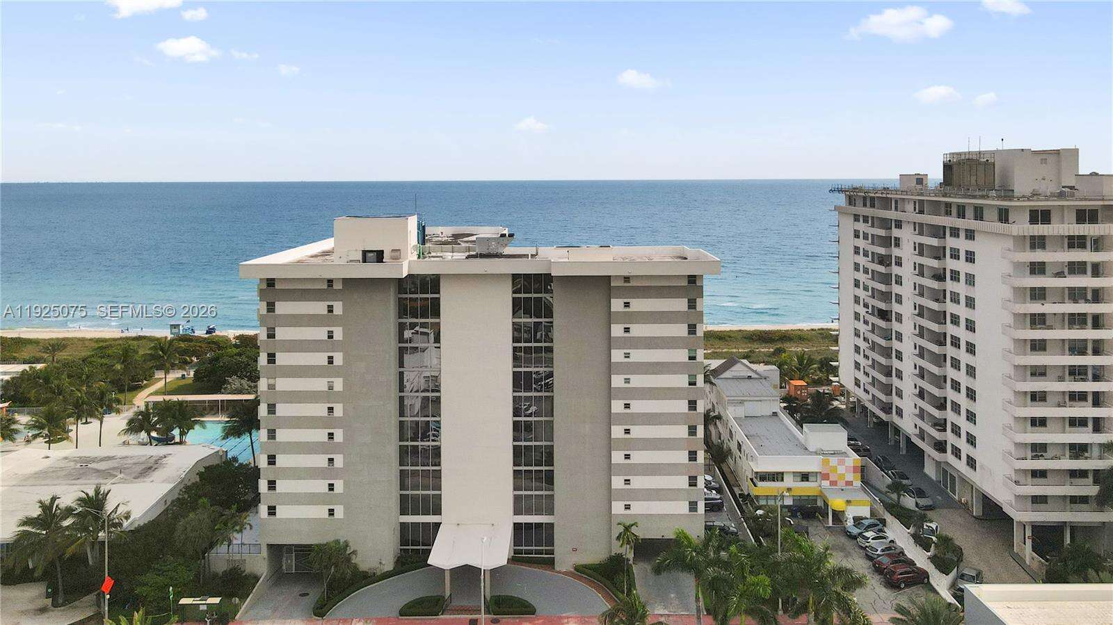 Manatee Condos for Sale & Rent | Picture 1