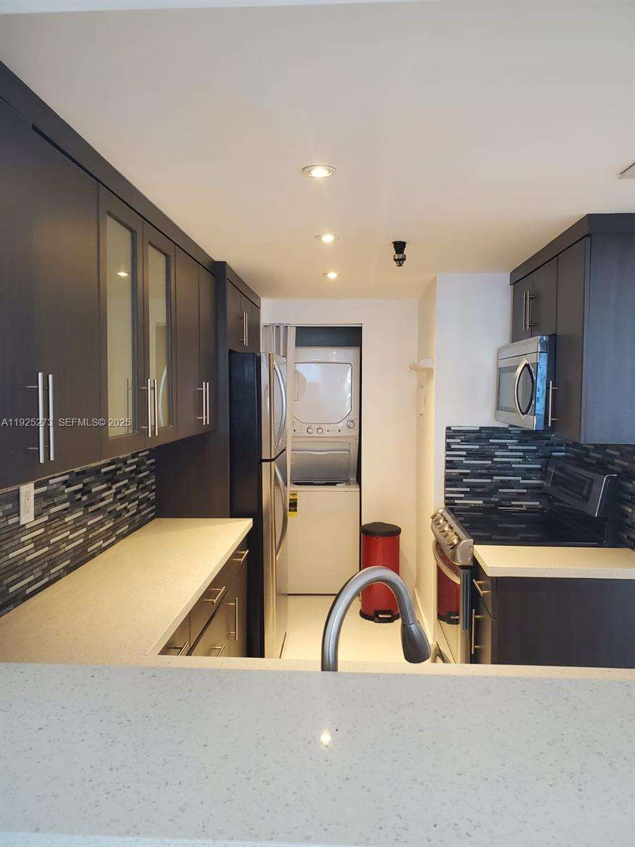 The Grand at 1717 Bayshore Dr, Miami, FL 33132 - For Rent photo 4