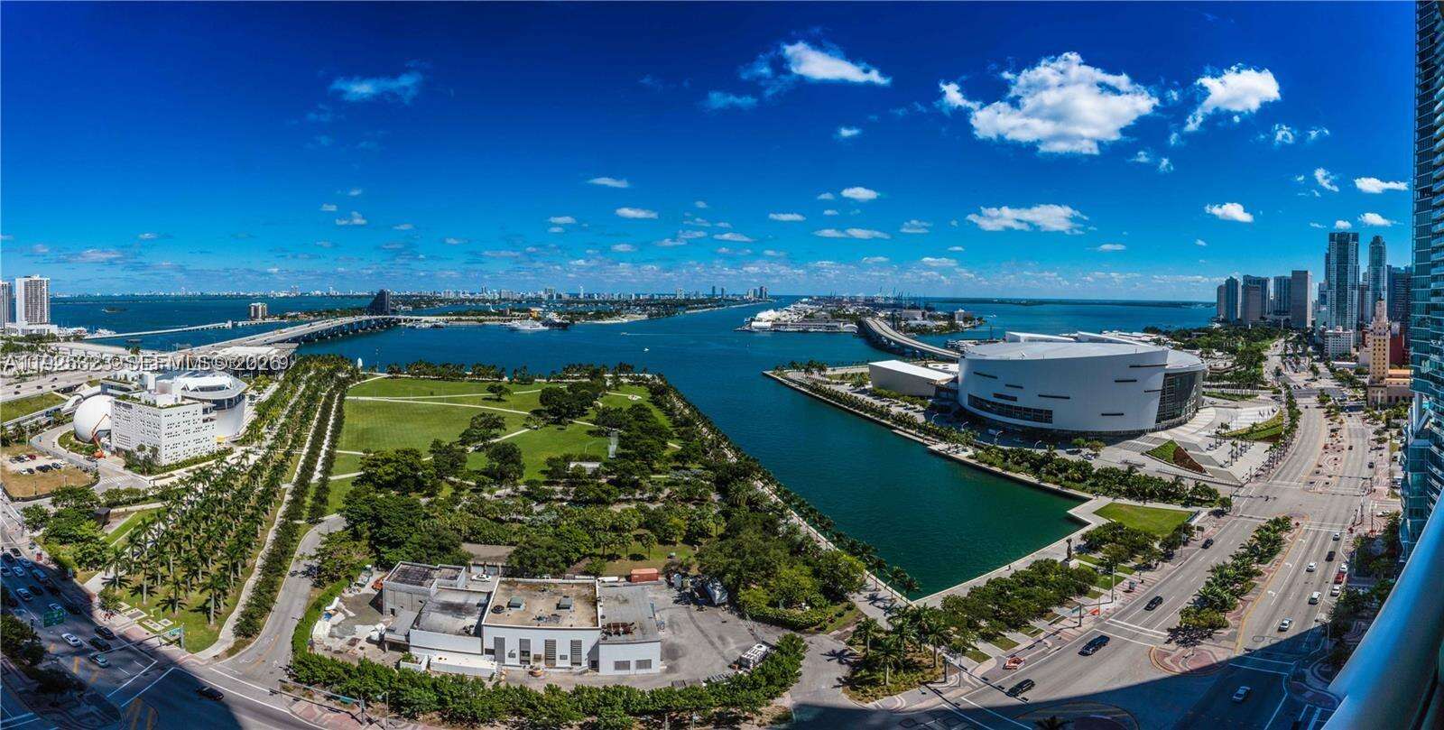 900 Biscayne at 900 Biscayne Blvd, Miami, FL 33132 - For Rent photo 1