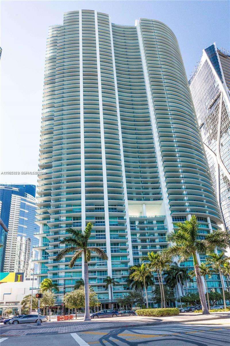 900 Biscayne at 900 Biscayne Blvd, Miami, FL 33132 - For Rent photo 3