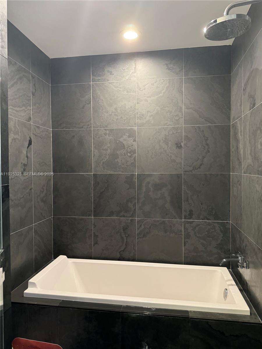 900 Biscayne at 900 Biscayne Blvd, Miami, FL 33132 - For Rent photo 54