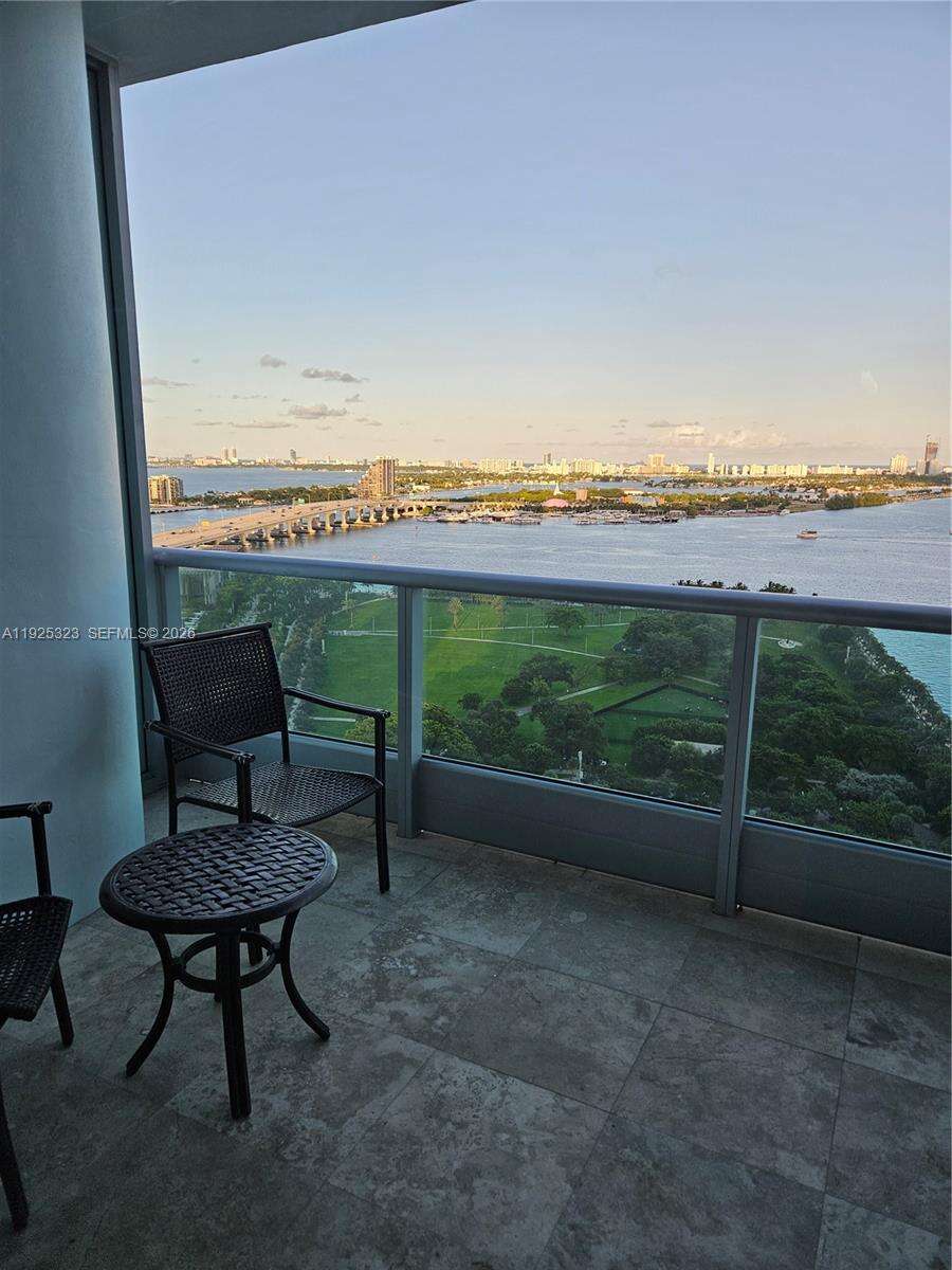 900 Biscayne at 900 Biscayne Blvd, Miami, FL 33132 - For Rent photo 9