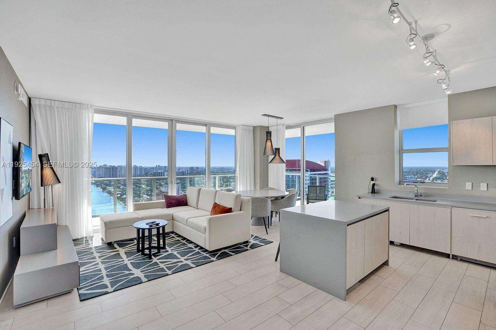 Hyde Beach House at 4010 Ocean Dr, Hollywood, FL 33019 - For Rent photo 1
